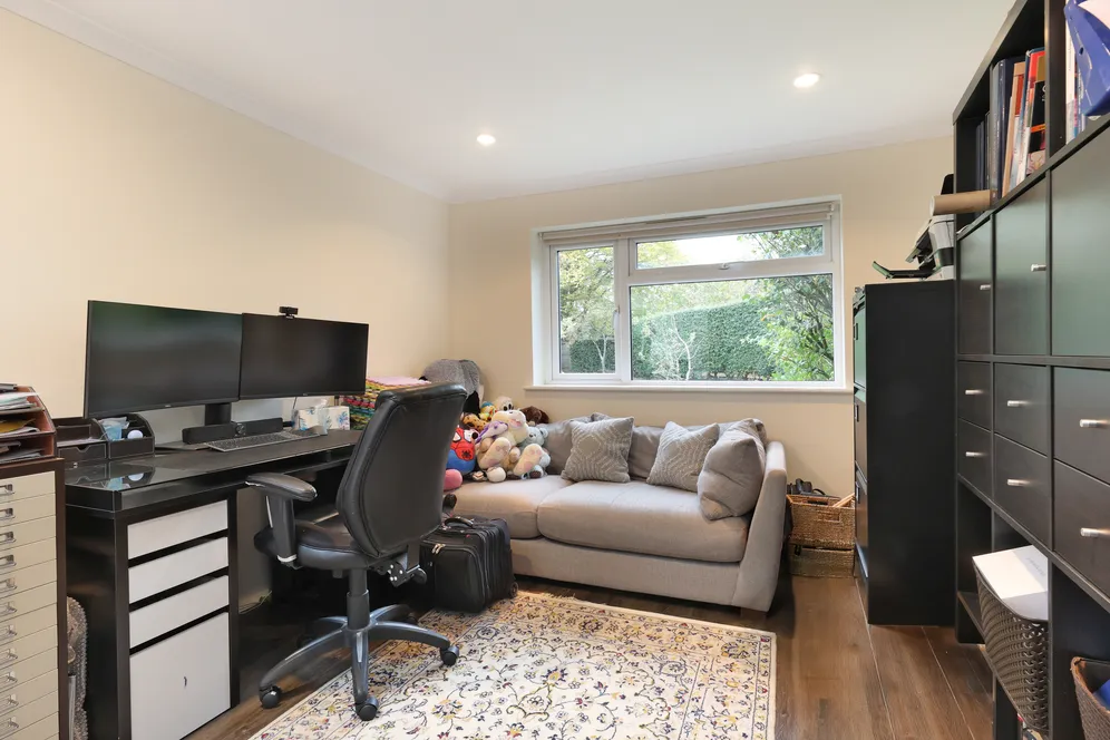 Joiners Lane, Gerrards Cross, SL9 photo 7