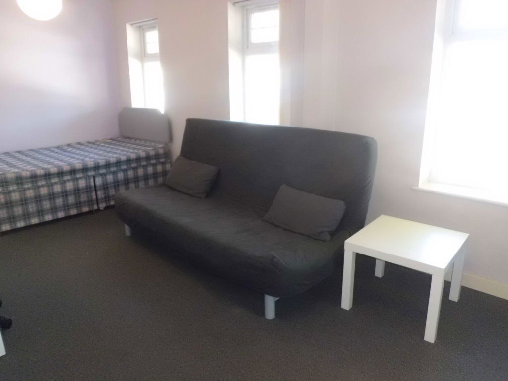 F7 Bournbrook House, B29 6BD Image 6