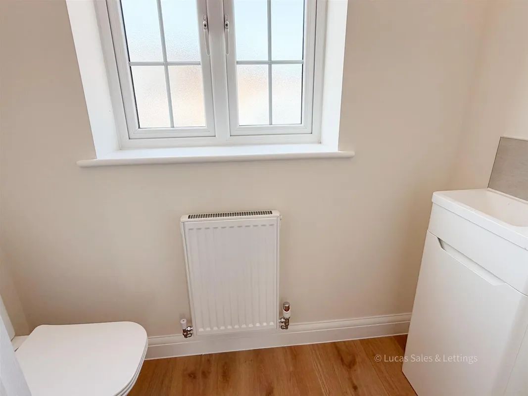 Stanton Close, Desborough, Kettering
