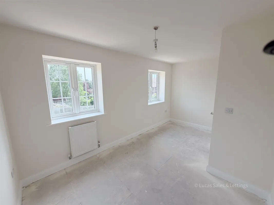 Stanton Close, Desborough, Kettering