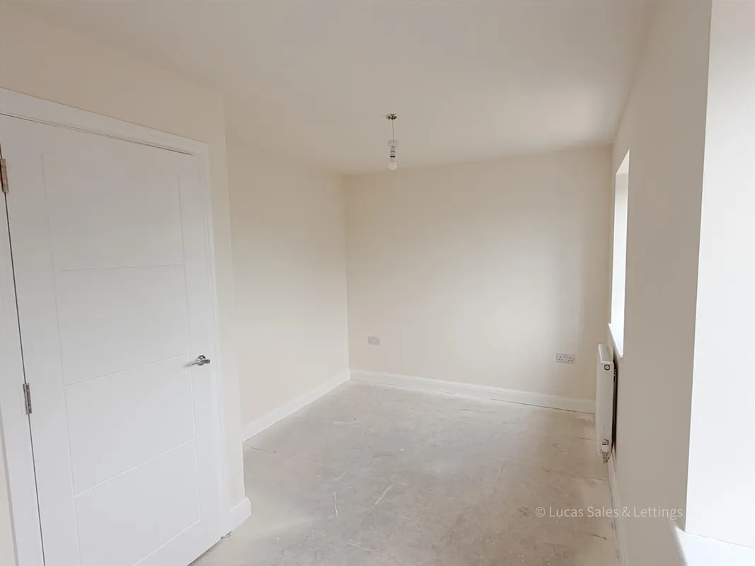 Stanton Close, Desborough, Kettering