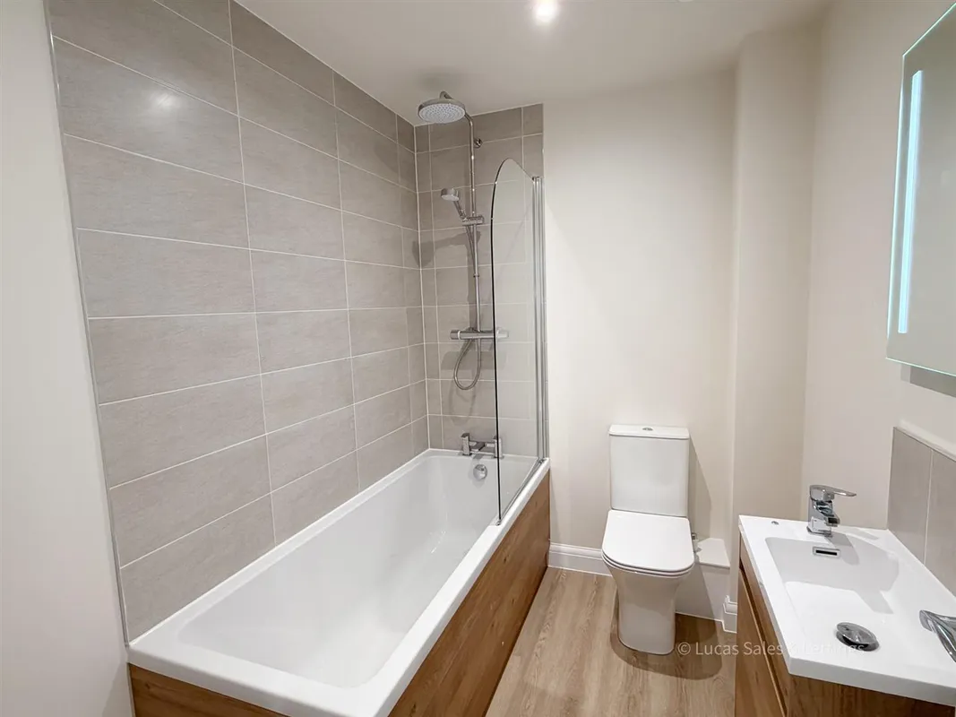 Stanton Close, Desborough, Kettering