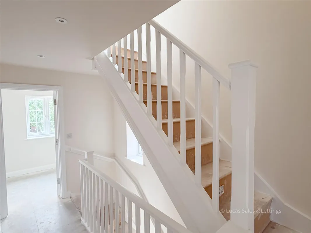 Stanton Close, Desborough, Kettering