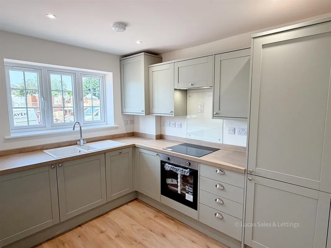 Stanton Close, Desborough, Kettering