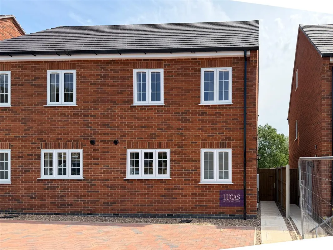 Stanton Close, Desborough, Kettering