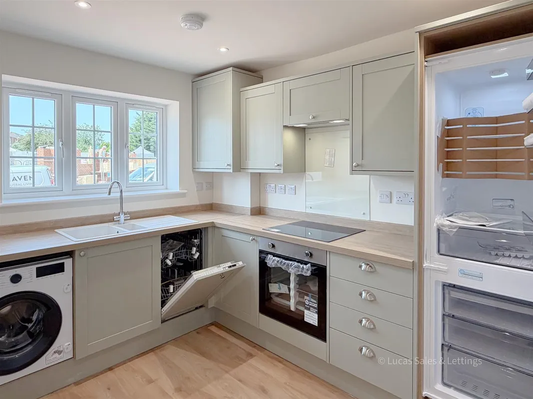 Stanton Close, Desborough, Kettering