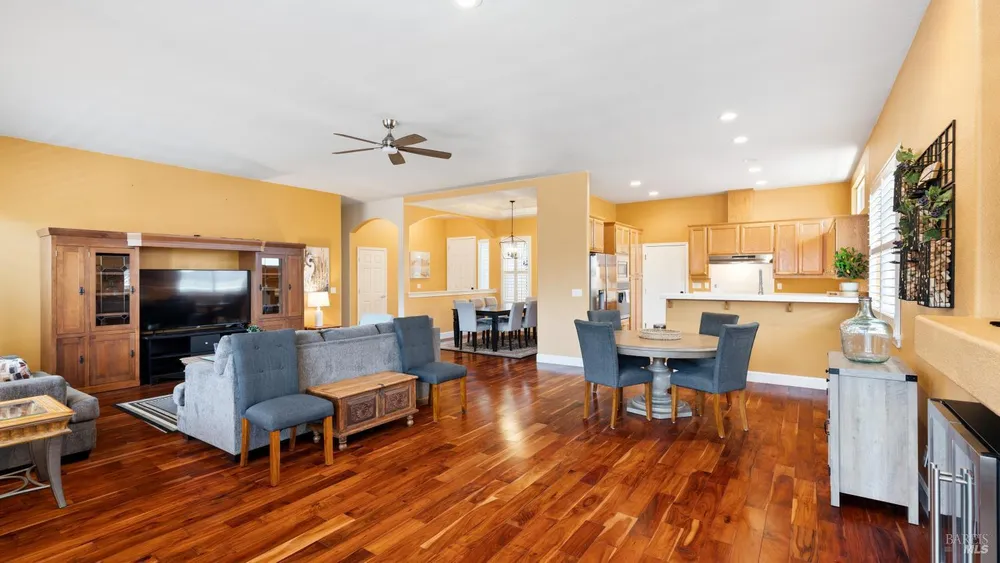 1168 Vintage Greens Dr, Windsor, CA 95492