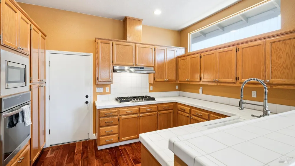 1168 Vintage Greens Dr, Windsor, CA 95492