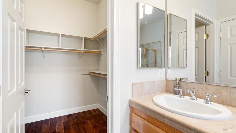 1168 Vintage Greens Dr, Windsor, CA 95492