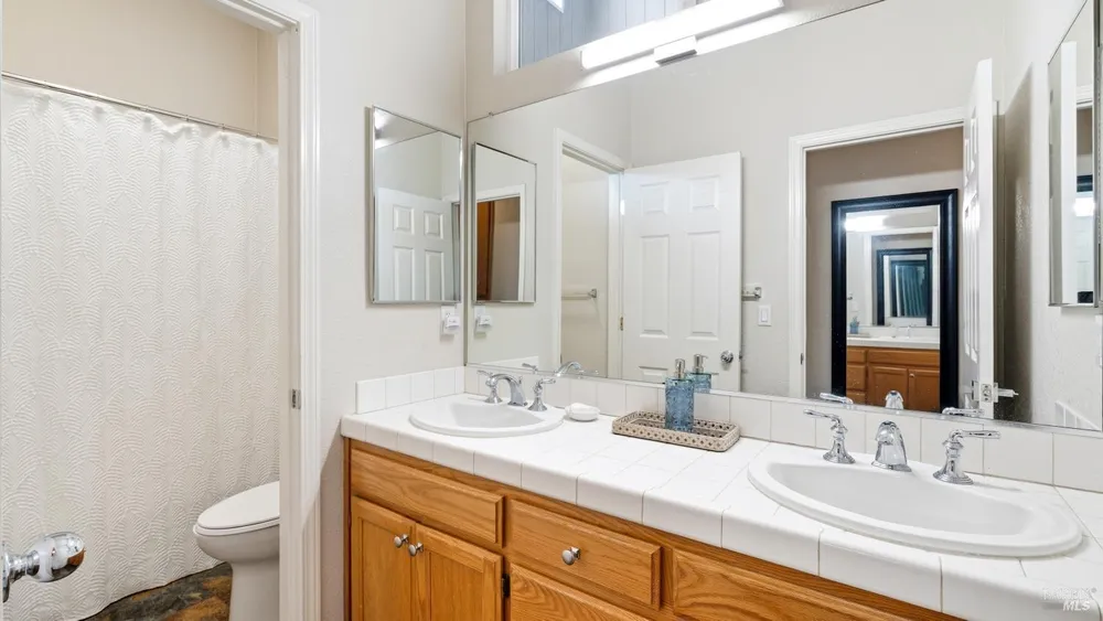 1168 Vintage Greens Dr, Windsor, CA 95492