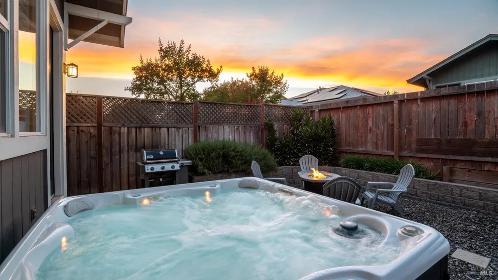 1168 Vintage Greens Dr, Windsor, CA 95492
