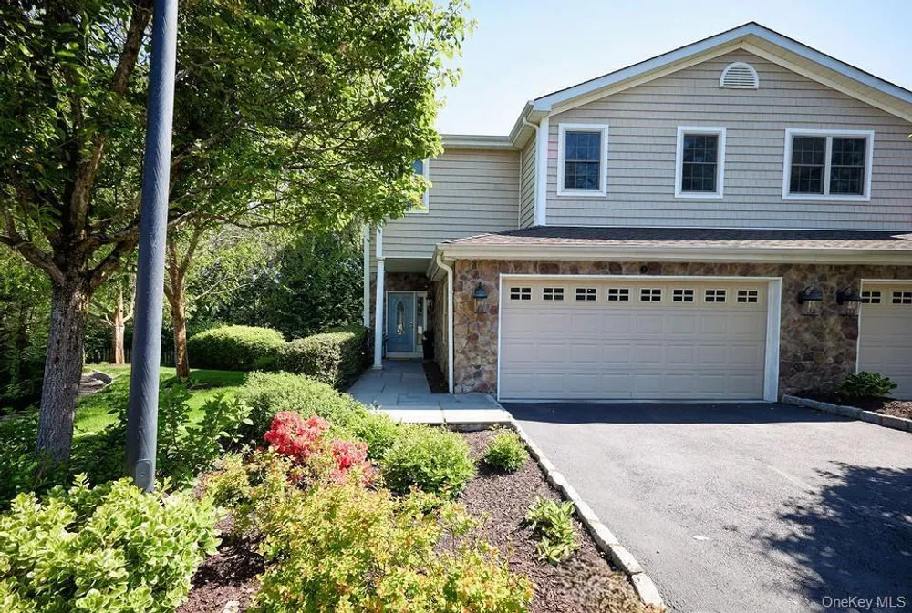 1 Preserve Ct, White Plains, NY 10607
