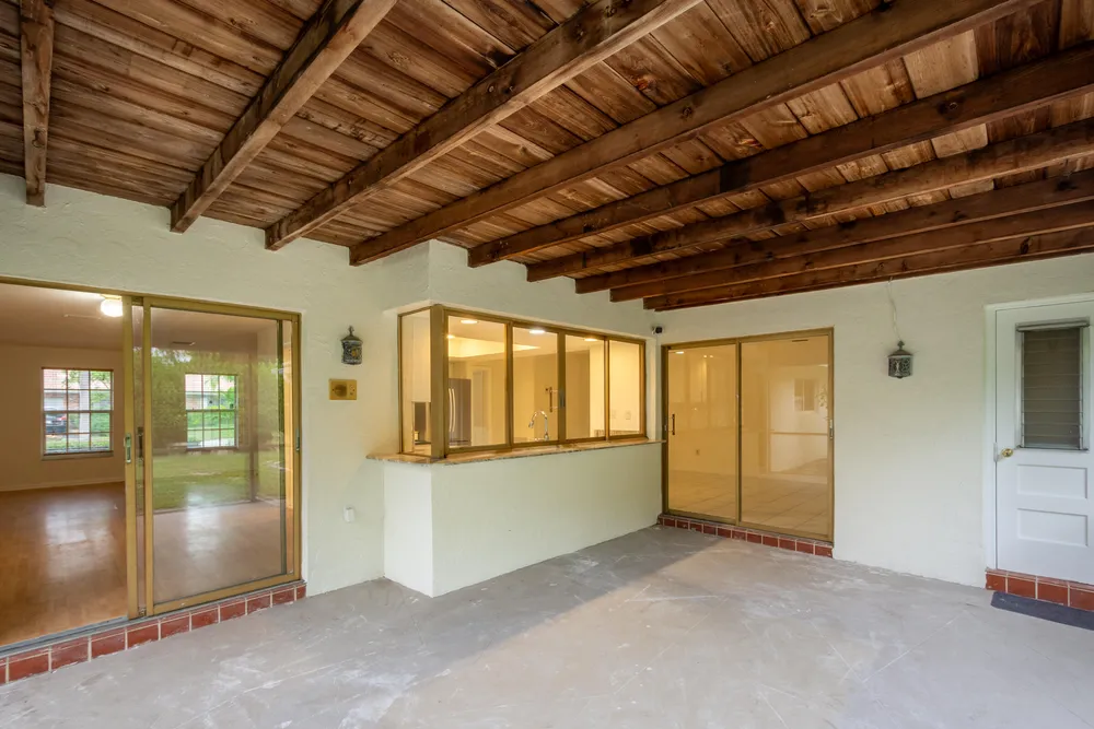 3844 NW 82nd Way, Coral Springs, FL 33065