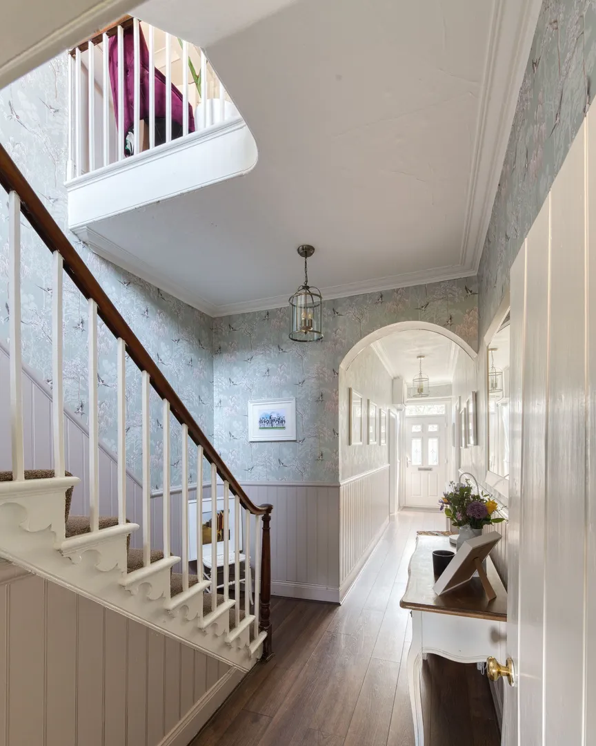 https://mr0.homeflow-assets.co.uk/files/photo/image/47418/6039/_x_/DSC_9890_HDR-100.jpg