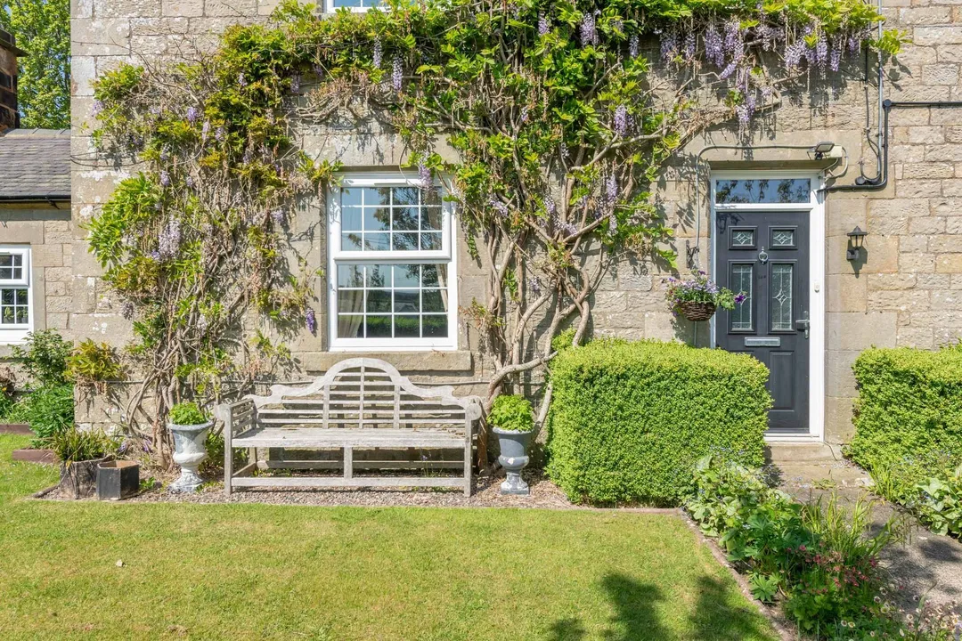 https://mr0.homeflow-assets.co.uk/files/photo/image/47418/6051/_x_/DSC_9741-31.jpg