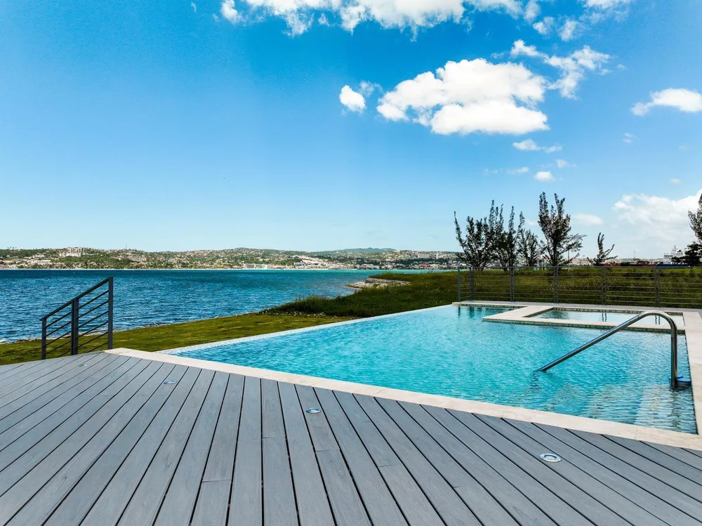 PRISTINE HARBOUR St. James