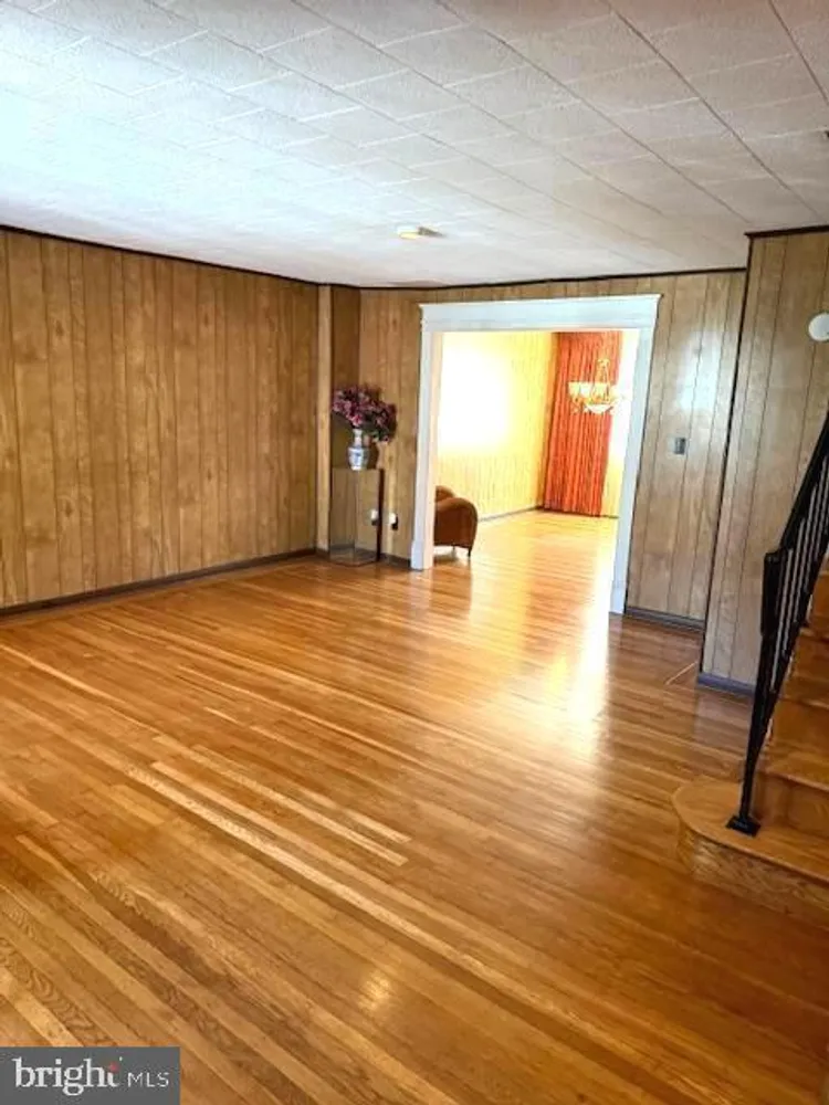 7316 Pittville Ave, Philadelphia, PA 19126