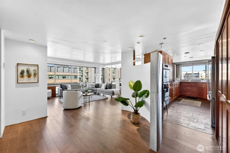1120 Spring St, Seattle, WA 98104