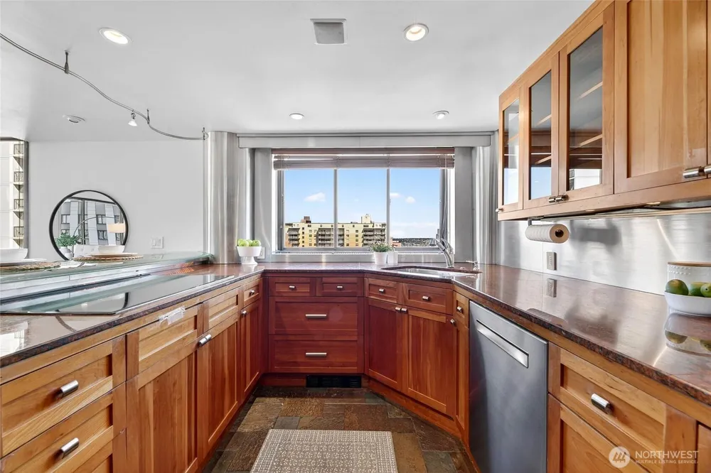 1120 Spring St, Seattle, WA 98104