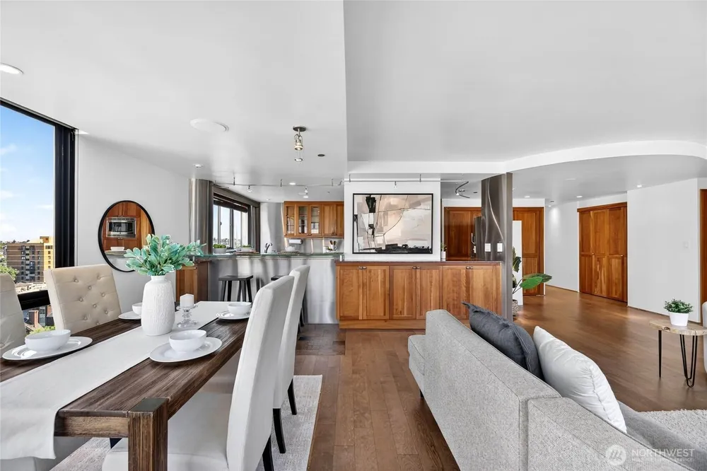 1120 Spring St, Seattle, WA 98104