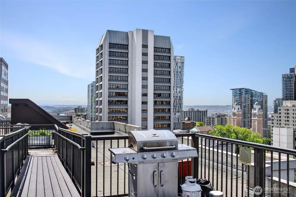 1105 Spring St, Seattle, WA 98104