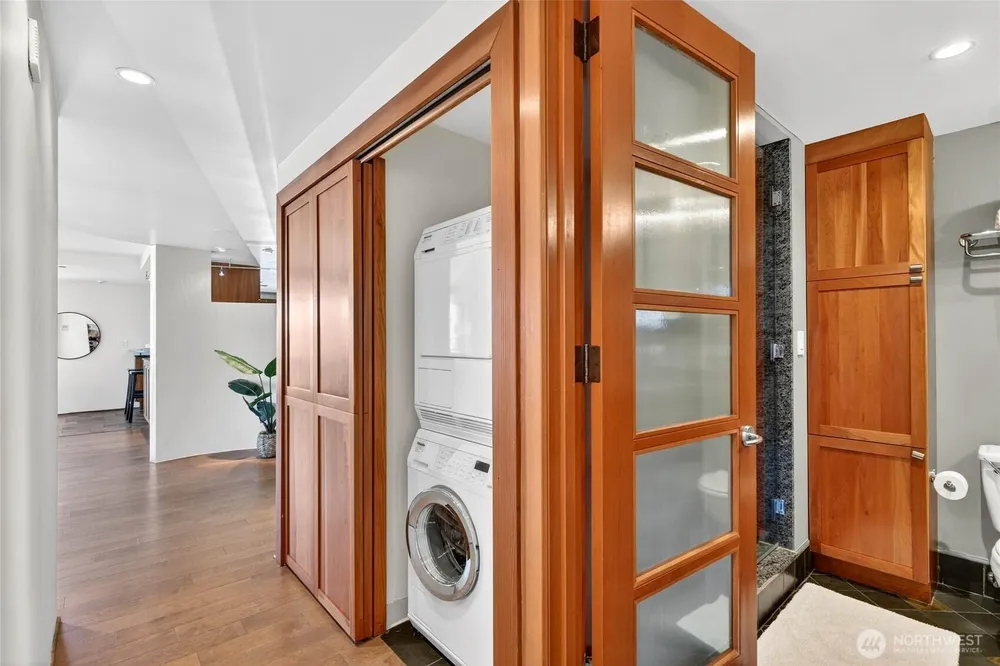 1120 Spring St, Seattle, WA 98104