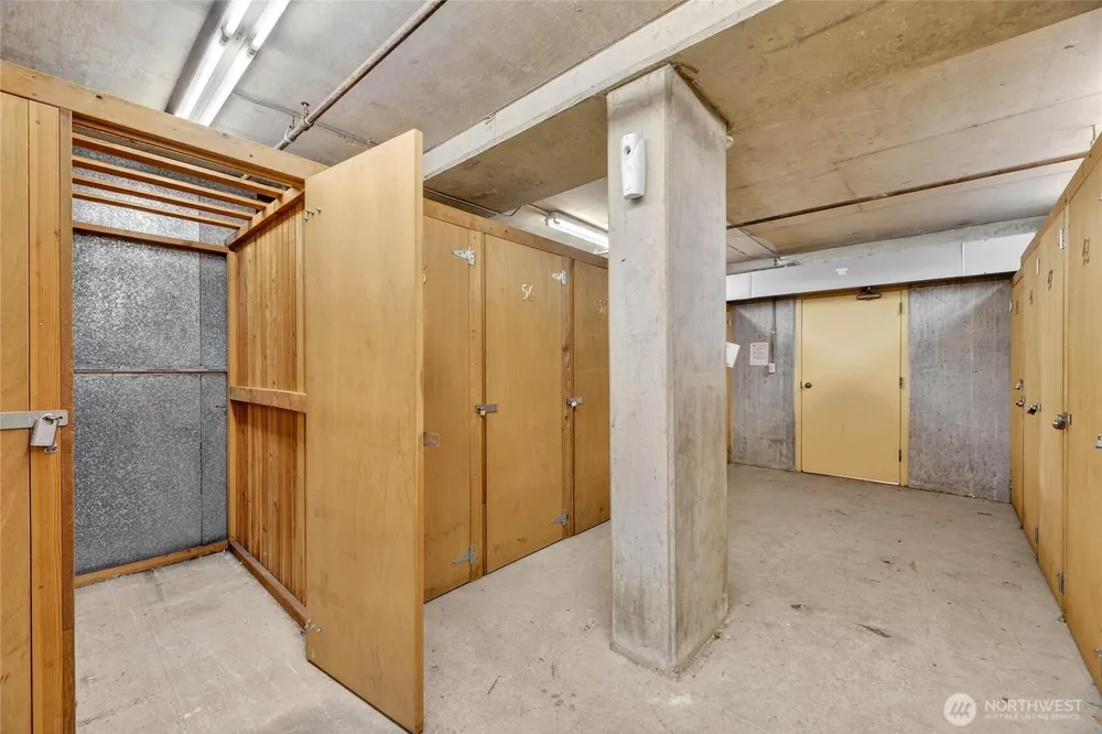 1120 Spring St, Seattle, WA 98104