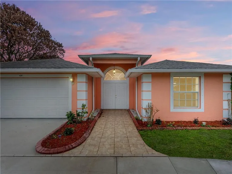 430 SE Thanksgiving Ave, Port St Lucie, FL 34984