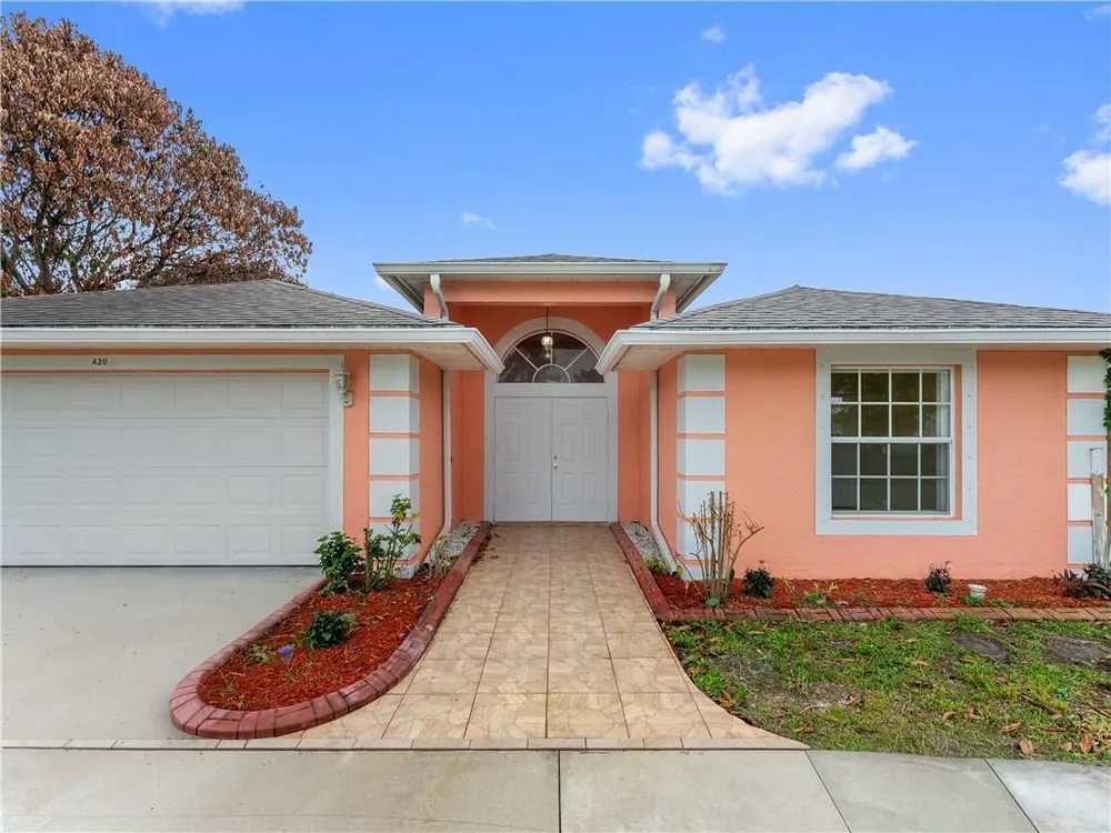 430 SE Thanksgiving Ave, Port St Lucie, FL 34984