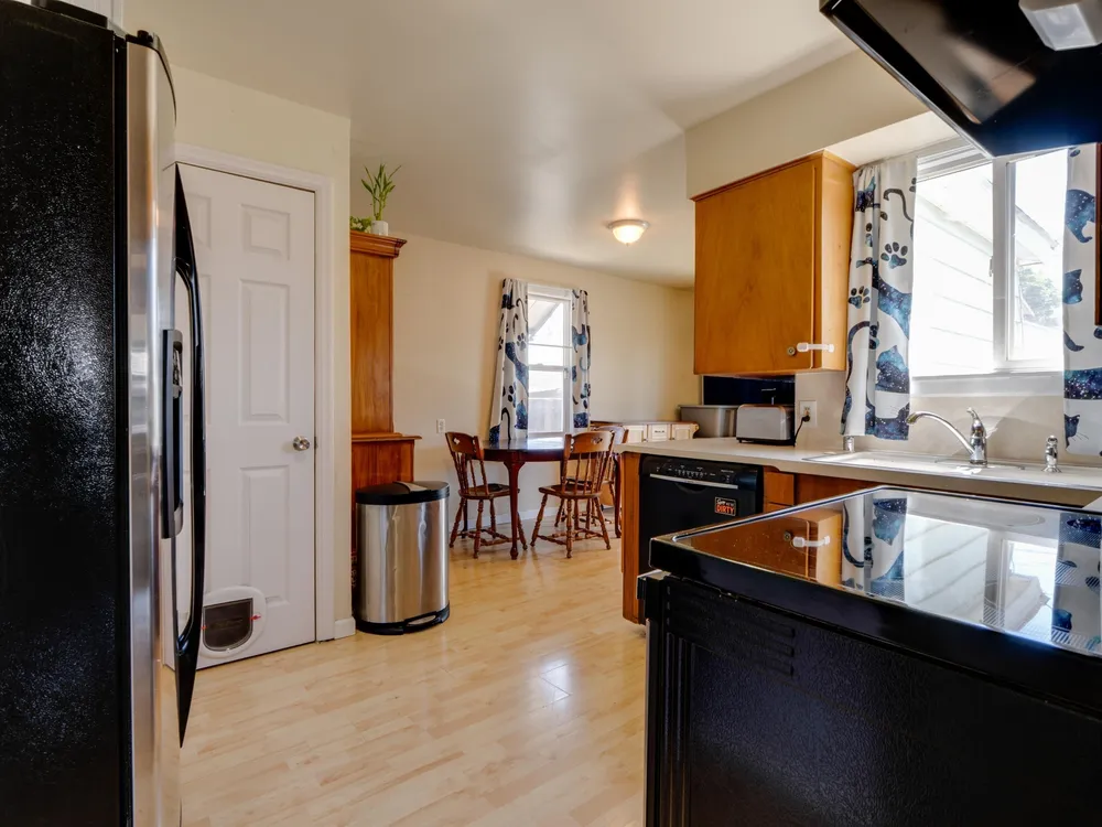 1418 E Rich Ave, Spokane, WA 99207