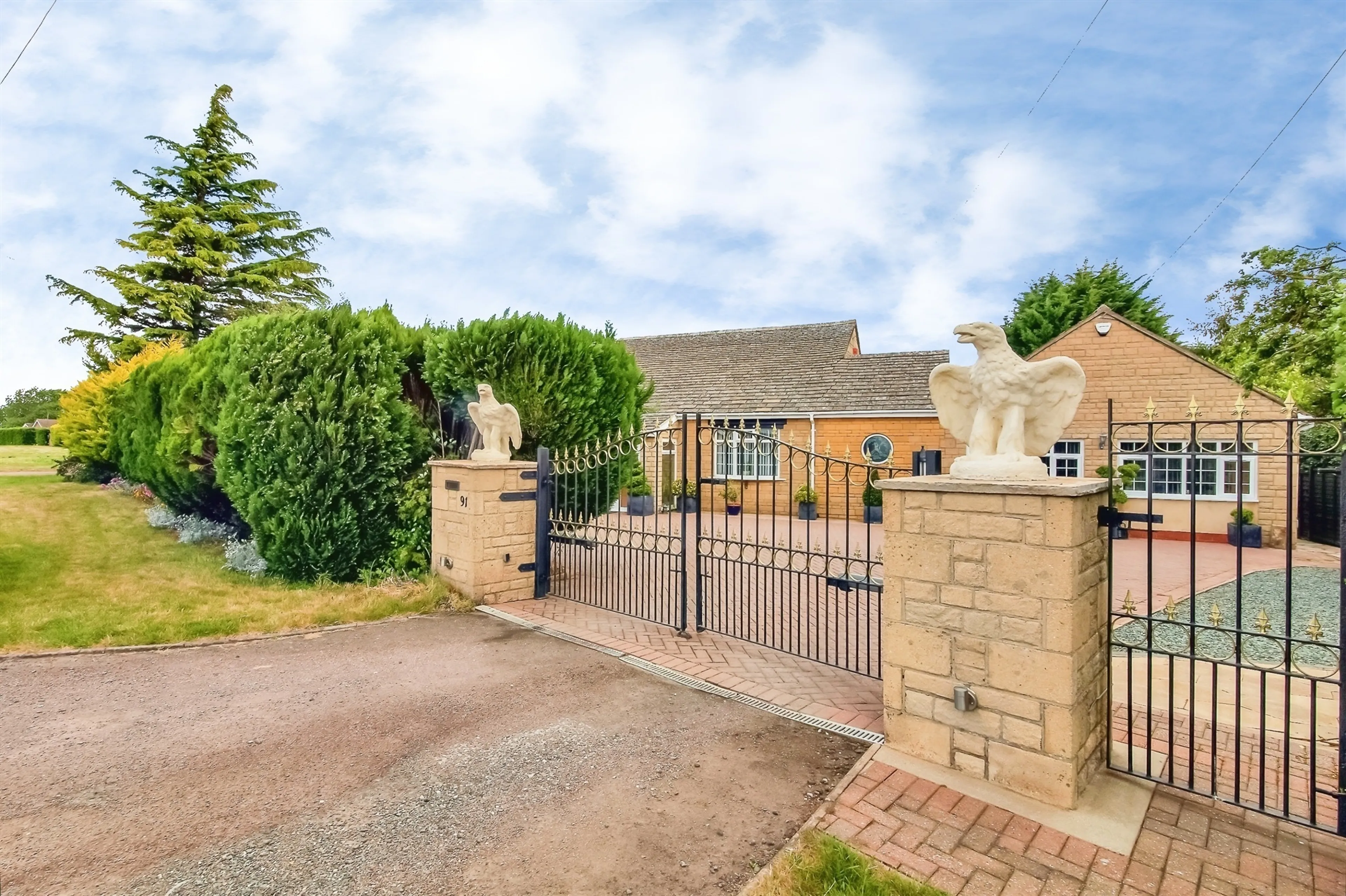 Property photo 32