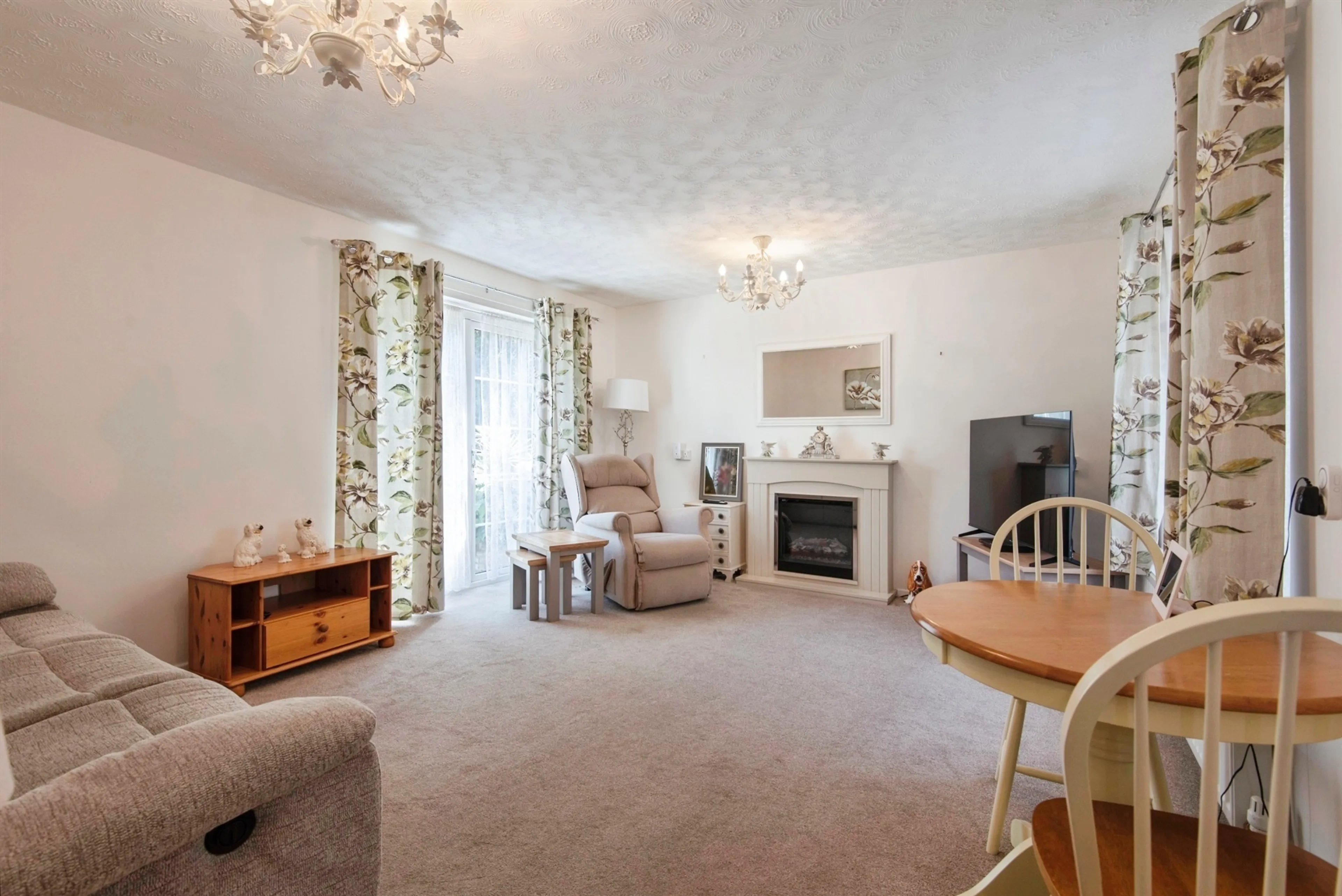 Property at Kings Walk, Royston