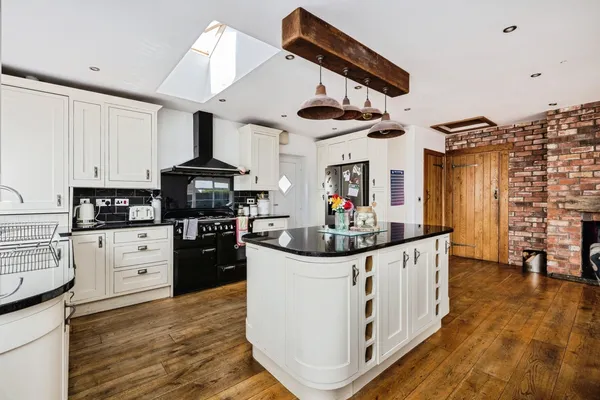 Heol Dylan, Gorseinon, Swansea, SA4