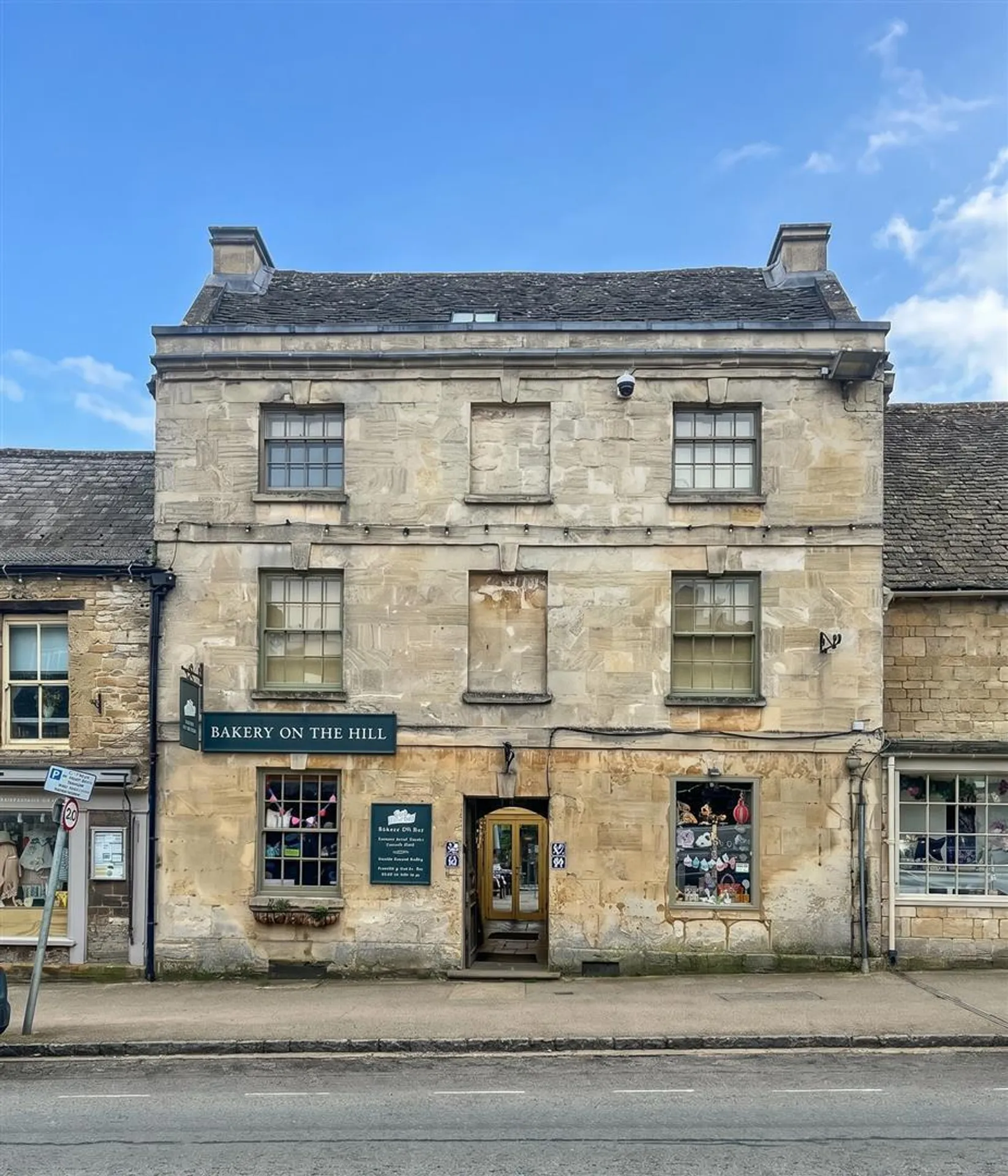 Property photo top 0