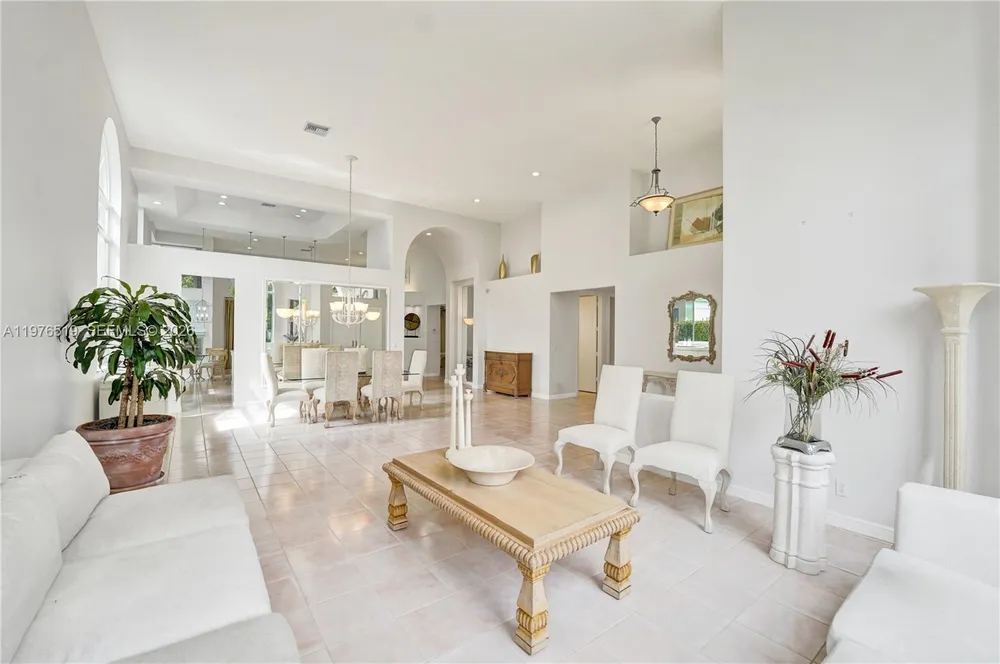 2719 Pinehurst, Weston, FL 33332