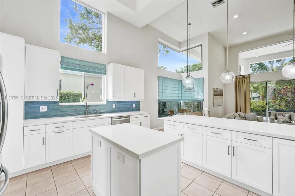 2719 Pinehurst, Weston, FL 33332