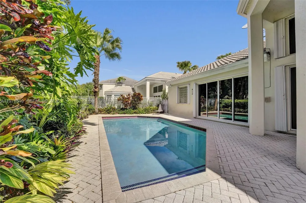 2719 Pinehurst, Weston, FL 33332