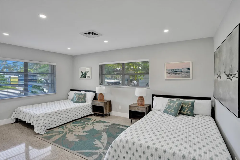 260 Allenwood Dr, Lauderdale By The Sea, FL 33308