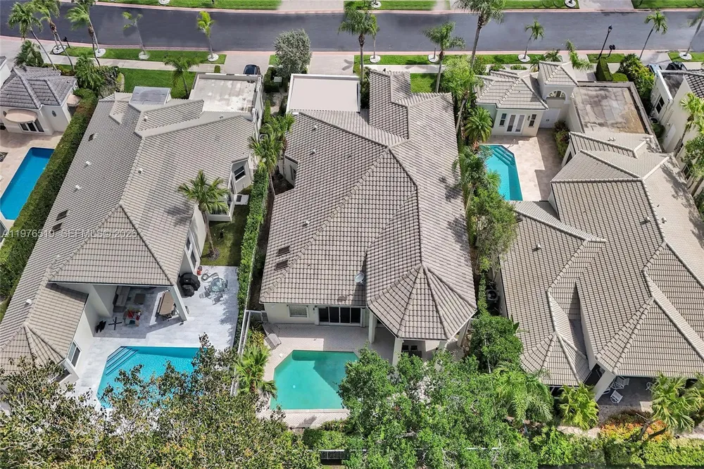 2719 Pinehurst, Weston, FL 33332