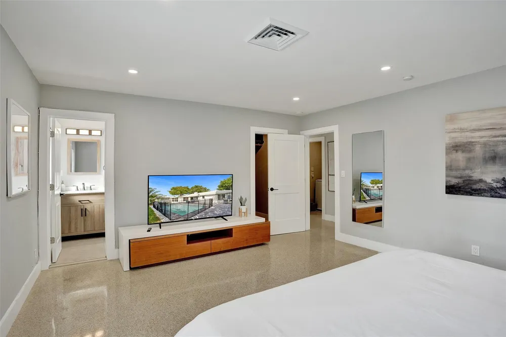 260 Allenwood Dr, Lauderdale By The Sea, FL 33308