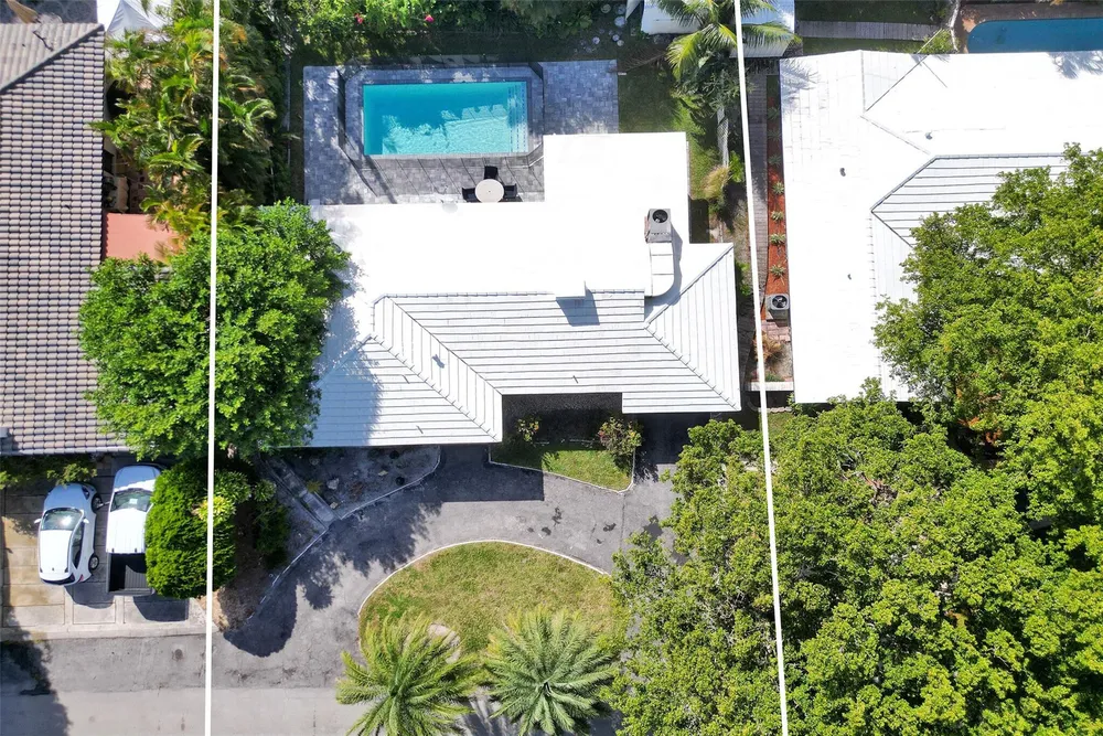 260 Allenwood Dr, Lauderdale By The Sea, FL 33308