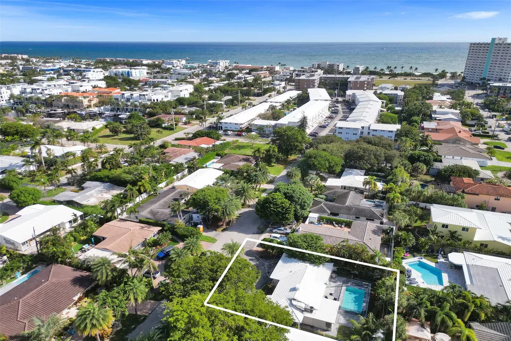 260 Allenwood Dr, Lauderdale By The Sea, FL 33308
