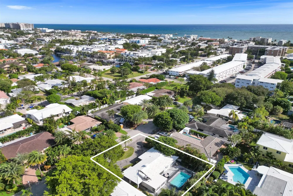 260 Allenwood Dr, Lauderdale By The Sea, FL 33308
