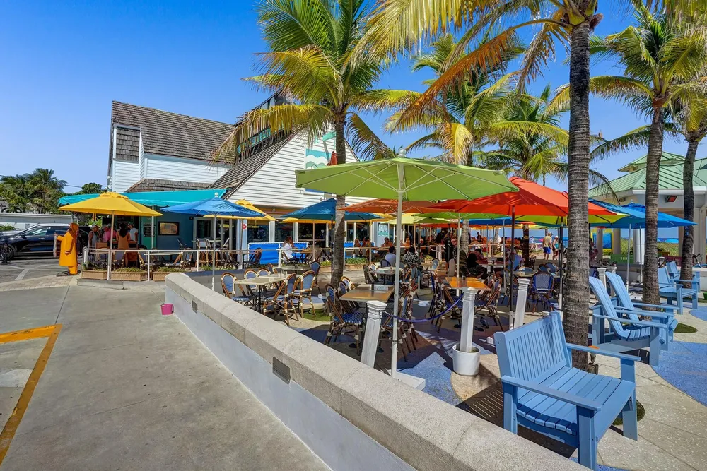 260 Allenwood Dr, Lauderdale By The Sea, FL 33308