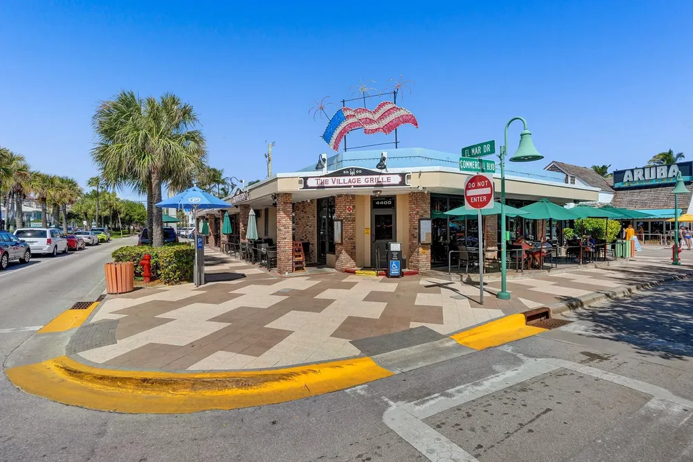 260 Allenwood Dr, Lauderdale By The Sea, FL 33308