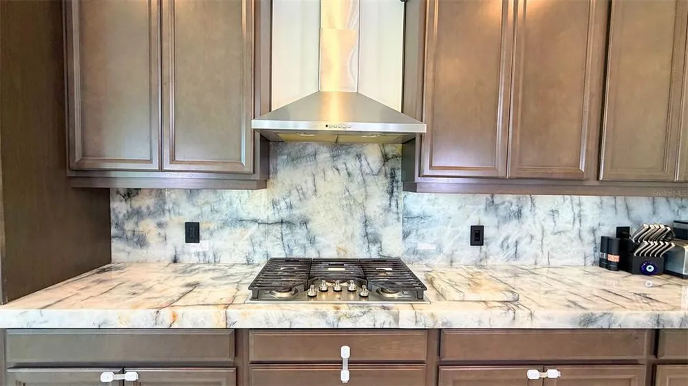 8294 Grande Shores Dr, Sarasota, FL 34240-2328
