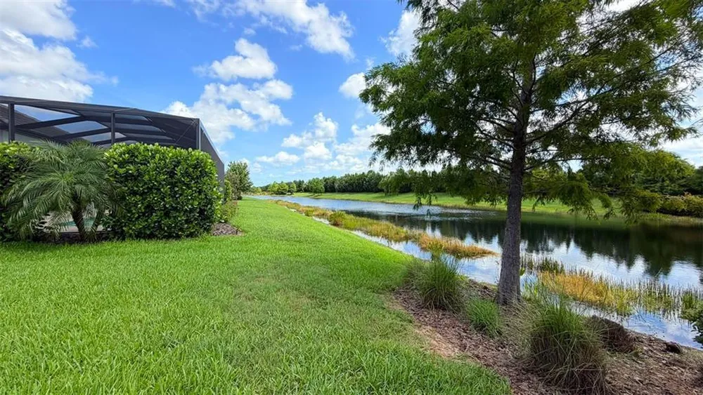 8294 Grande Shores Dr, Sarasota, FL 34240-2328