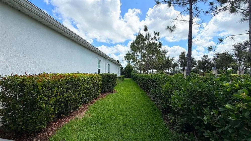 8294 Grande Shores Dr, Sarasota, FL 34240-2328
