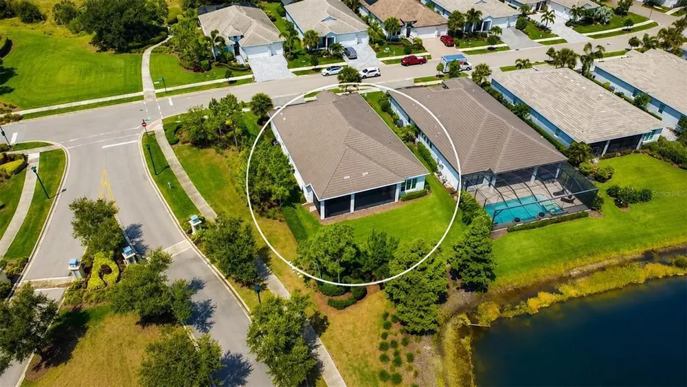 8294 Grande Shores Dr, Sarasota, FL 34240-2328