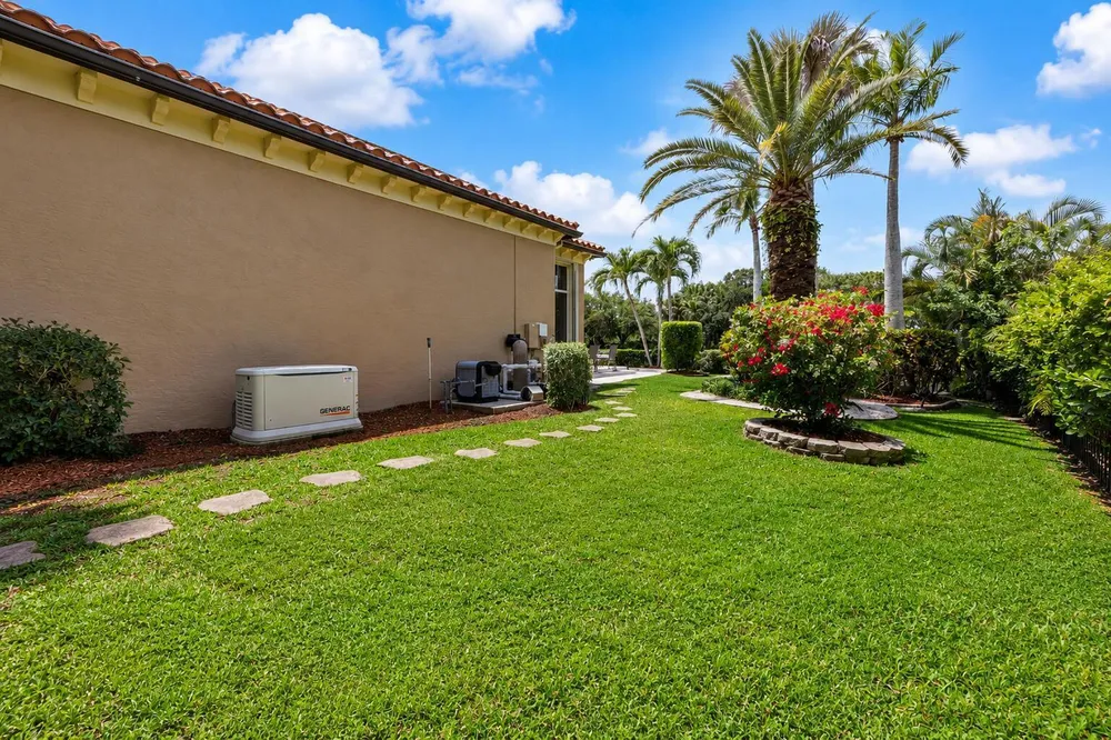 7169 NW 127th Way, Parkland, FL 33076